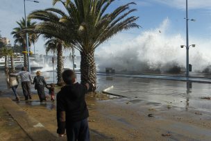 Fuertes marejadas acompañarán a turistas estas Fiestas Patrias en Valparaíso