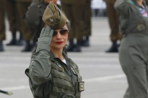 Con gran presencia femenina se realiza esta tarde la Parada Militar 2019