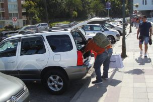 Proyecto aumenta multas por estacionar en espacios de discapacitados