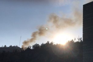 Bomberos controló incendio que afectó ladera sur del cerro San Cristóbal