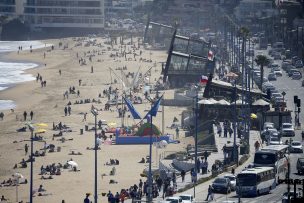 Chilenos aprovecharon largo feriado de Fiestas Patrias para disfrutar las playas