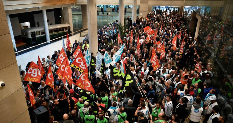 Jornada de caos en París por huelga de transportistas contra la reforma de las pensiones