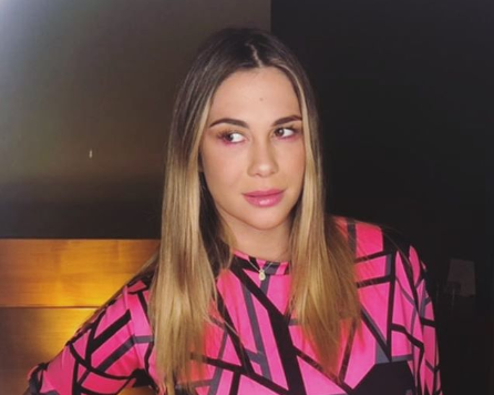 Laura Prieto aseguró que famoso cantante mexicano la invitó a salir: “Me regaló una rosa”