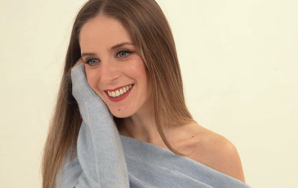 Alison Mandel recuerda el día de su matrimonio fiel a su estilo