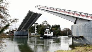 Falla del Puente Cau Cau no fue de constructora española sino que de diseño del MOP