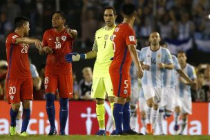 Con la vuelta de Bravo incluida, la Roja se enfrenta a Argentina en Estados Unidos