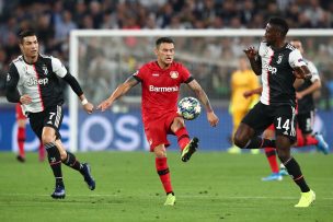 Charles Aránguiz y el Leverkusen se complican en Champions al ser goleados por Juventus