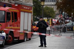 Cuatro policías muertos en Francia tras ataque con un cuchillo