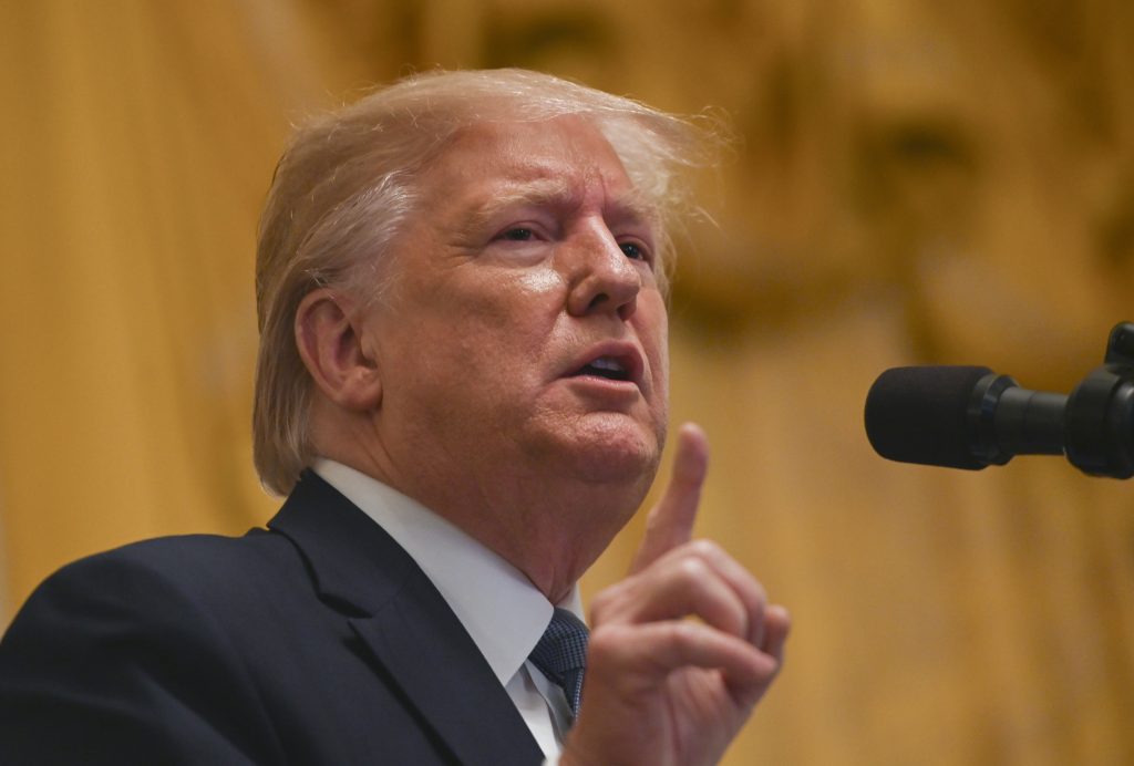Pompeo denuncia “acoso” al Departamento de Estado en el intento de destitución de Trump
