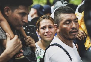 México: Autoridades disuelven caravana de dos mil migrantes que marchaba a la capital