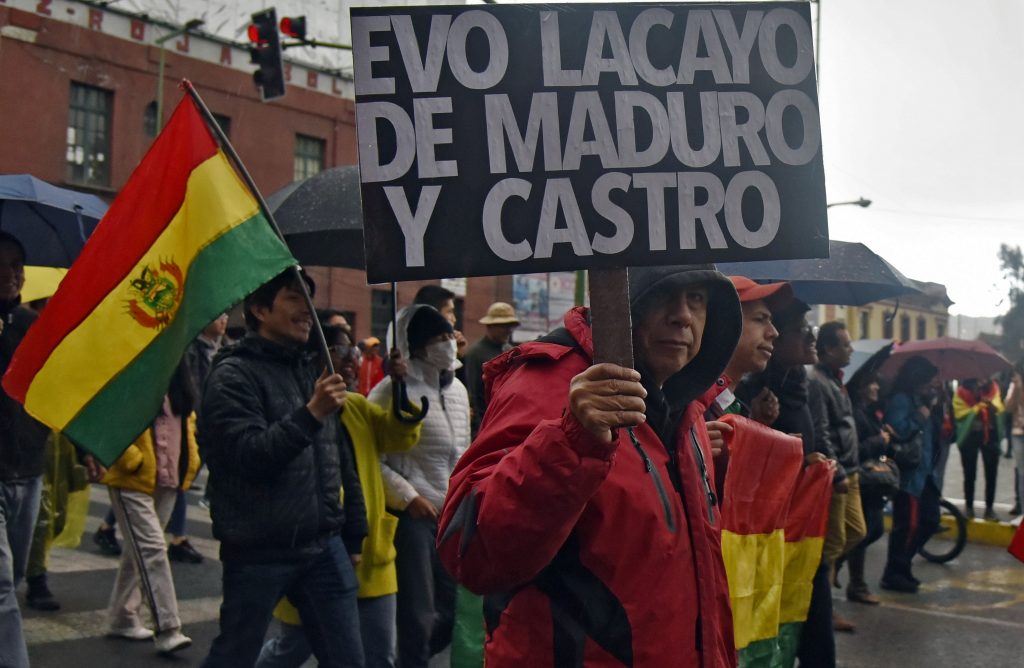 Mesa desconoce triunfo de Morales, quien insta a demostrar el “fraude” en Bolivia