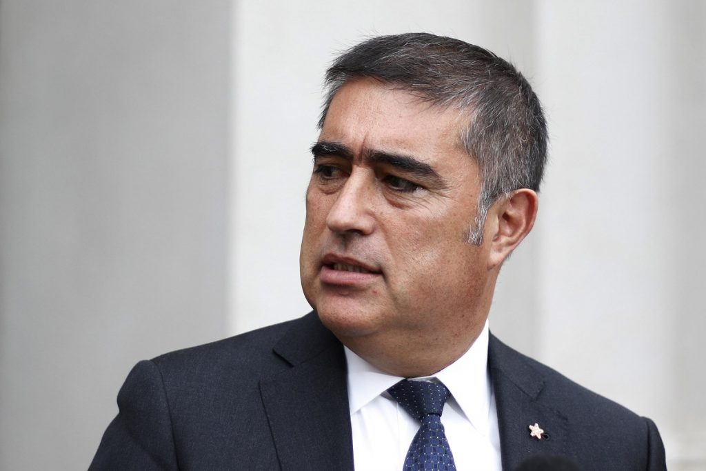 Presidente de RN pide reconsiderar el alza del pasaje: “Hay bronca”