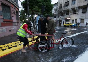 Intendencia Metropolitana citará a Aguas Andinas por tardía respuesta en inundación de Providencia