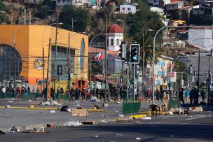 Alcalde Sharp decretó Emergencia Sanitaria por basura acumulada en Valparaíso