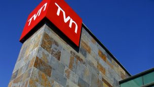 La medida que tomó TVN tras la compleja situación que se vive en Chile