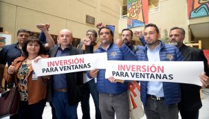 Castro (PS) y dirigentes emplazan a ejecutivos a evitar cierre de Ventanas