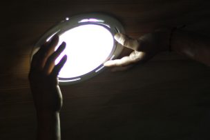 Providencia: Usuarios reportan corte de luz en varios sectores de la comuna