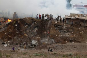 Alcalde de Cerro Navia confirmó muerte de 15 caballos en incendio de campamento