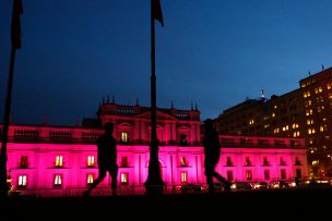 Presidente y primera dama lanzan campaña de concientización por cáncer de mama