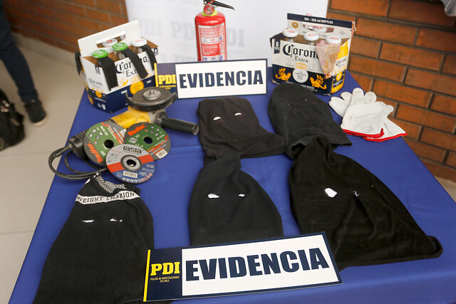 Alumnos del I.Nacional y Aplicaciones con arresto domiciliario por tener molotov