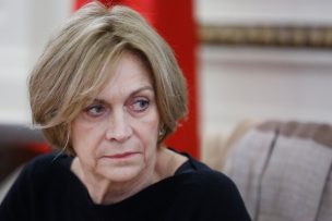 Evelyn Matthei pide el cambio de, al menos, 8 ministros y que los nuevos tengan 