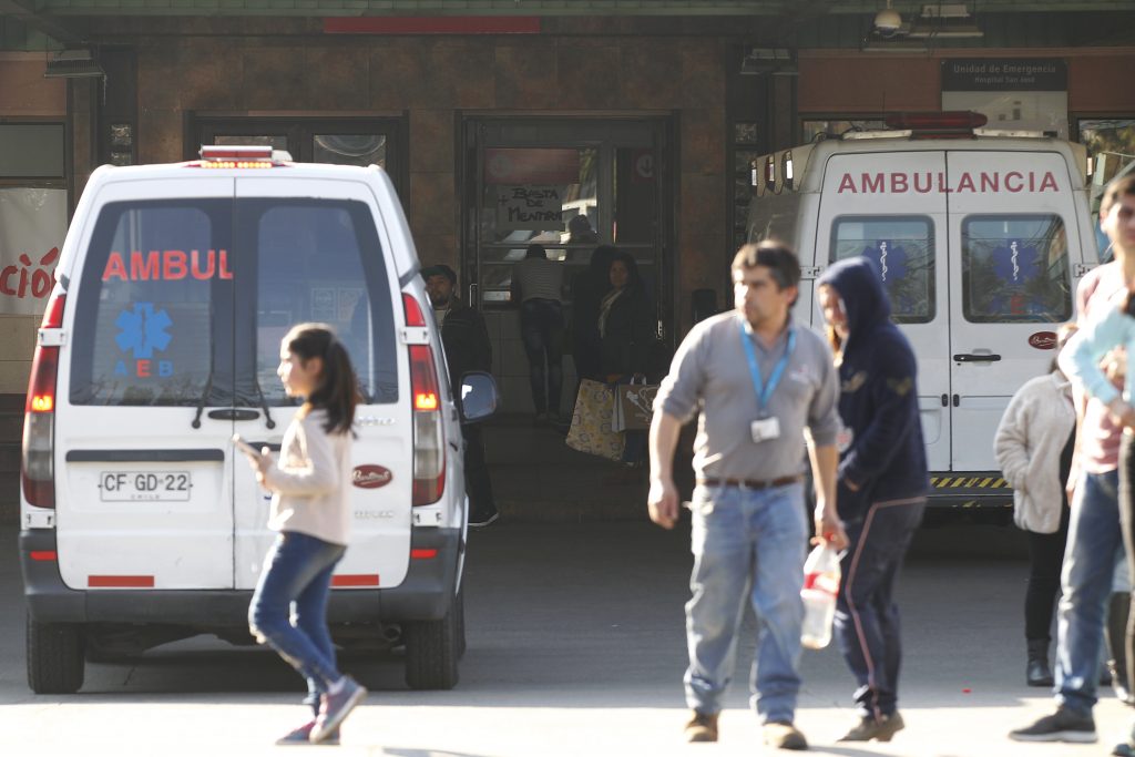 Ministro de Salud visitó a heridos con perdigones en Hospital Sótero del Río