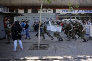 Alto mando de Carabineros se reúne en La Moneda por violenta jornada