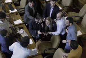 Intensa sesión especial en la Cámara por proyecto para anular alza de pasajes