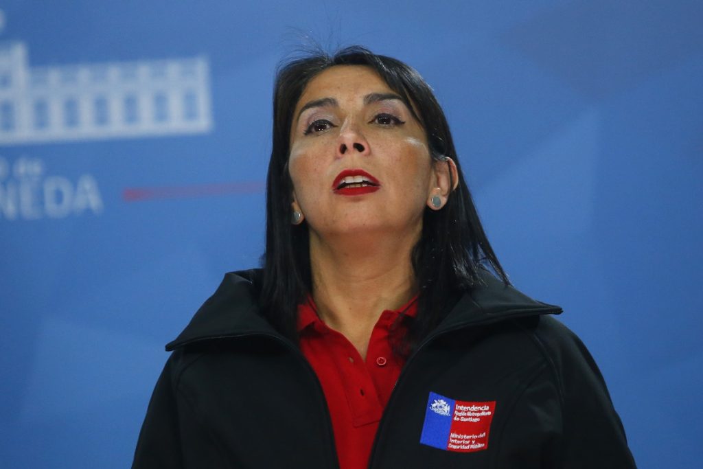 Suspenden clases en 7 comunas de la RM y el resto decide si abre colegios o no