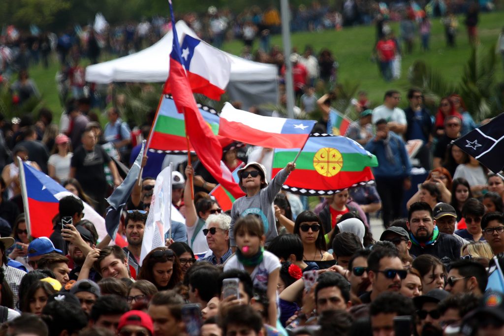 Concierto “Derecho a vivir en paz” reúne a miles de personas en Parque O’Higgins