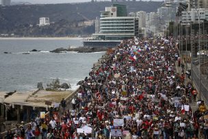 Multitudinaria marcha congrega más de 50 mil personas Valparaíso y Viña del Mar [FOTOS]