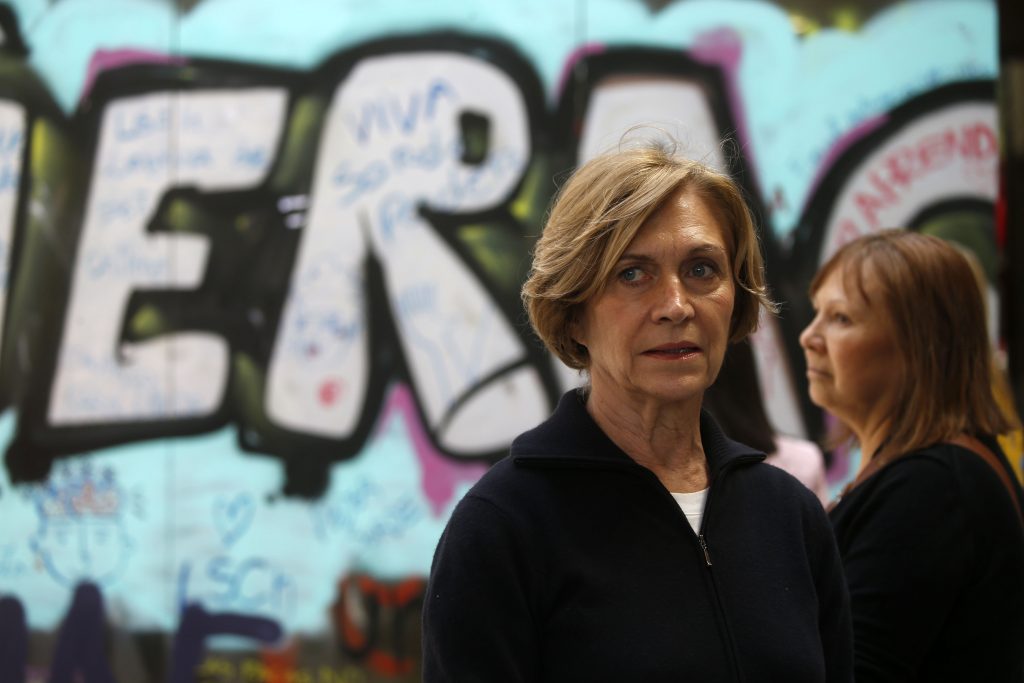Matthei tras ataque a Café Literario: “Vayan a organizar marchas a otro lado”