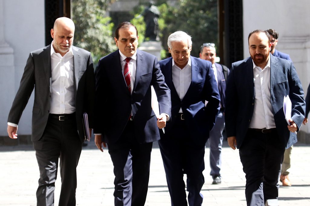 Timoneles de oposición en La Moneda: “Esperamos salir con cosas concretas”