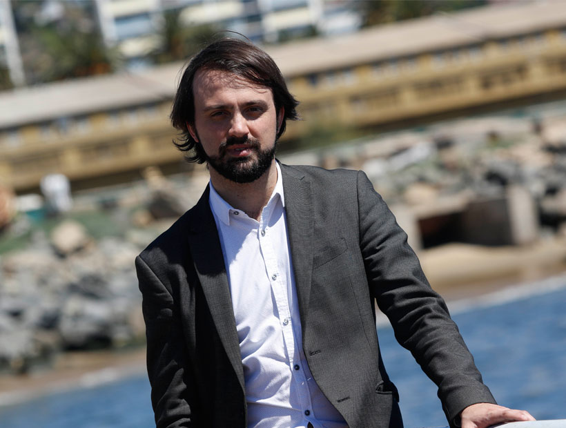 Jorge Sharp se refiere a Estado de Emergencia: “Hoy día la democracia en Santiago está suspendida”