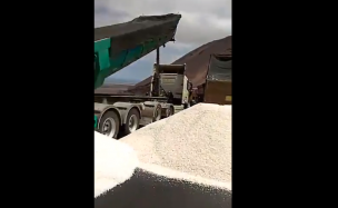 Iquique: Manifestantes habrían obligado a conductores a descargar sal generando atochamiento en carretera