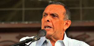 Expresidente hondureño acusa al gobierno de ordenar su asesinato