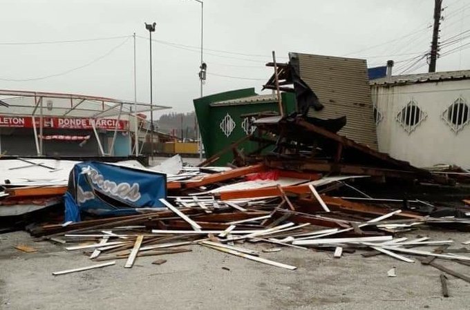 Usuarios reportan una tromba marina en Lota y Coronel