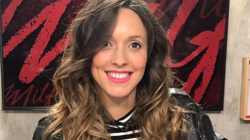 Maly Jorquiera le deseó feliz cumpleaños a su hermana con antigua foto: aprovechó de “autotrollearse”