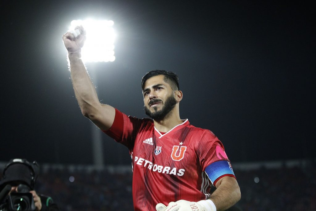 “Esto es la U”: Johnny Herrera apenas contuvo las lágrimas tras dramático triunfo