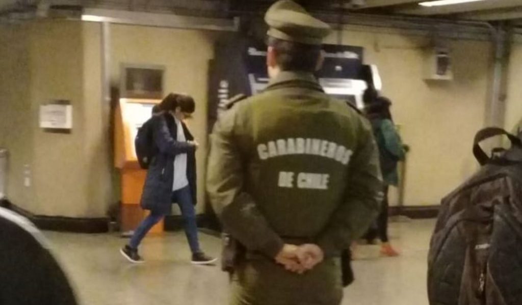 Evasión masiva en el Metro obligó a cerrar cinco estaciones este lunes