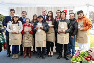 Productores campesinos amplían oportunidades gracias a renovado convenio Indap-Unimarc