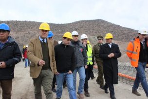 Autoridades inspeccionan llenado de nuevo embalse Chacrillas en Putaendo