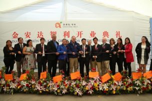 Inauguran primera planta frutícola en Chile con inversión 100% china