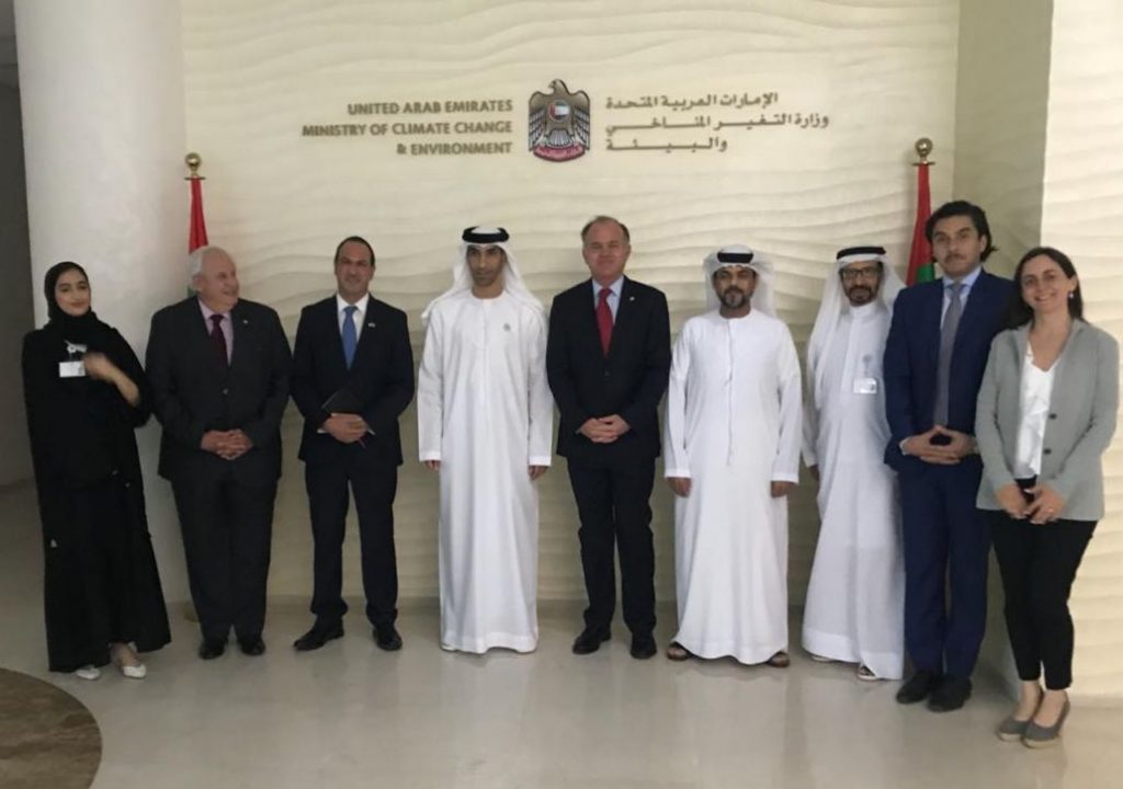 Ministro Walker en Emiratos Árabes Unidos: “Tenemos que volver con fuerza a Medio Oriente porque nos están esperando”