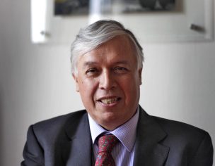 Ministro de Agricultura descarta alza de precio de alimentos en Región Metropolitana tras temporales del norte