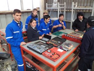 Escuela Agrícola de Cuncumén tituló a suprimera generación de técnicos de nivel medio