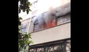 Carabineros culpó a encapuchados de incendio en el Instituto Nacional