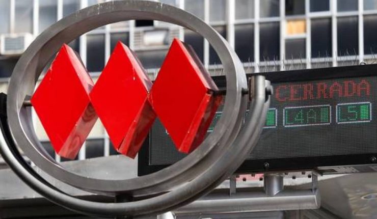 Metro comenzó a operar desde las 06:00 y sumó estaciones Parque Bustamante y Ñuble