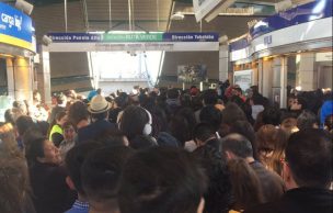 Estación Quilín de Metro colapsa por gran cantidad de gente