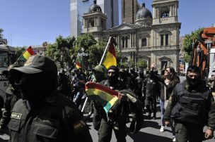 Bolivia bajo tensión máxima tras rebelión de policías